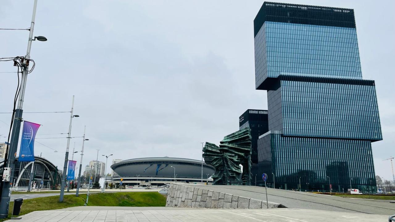 Apartament Z Widokiem Na Spodek Katovice Exteriér fotografie